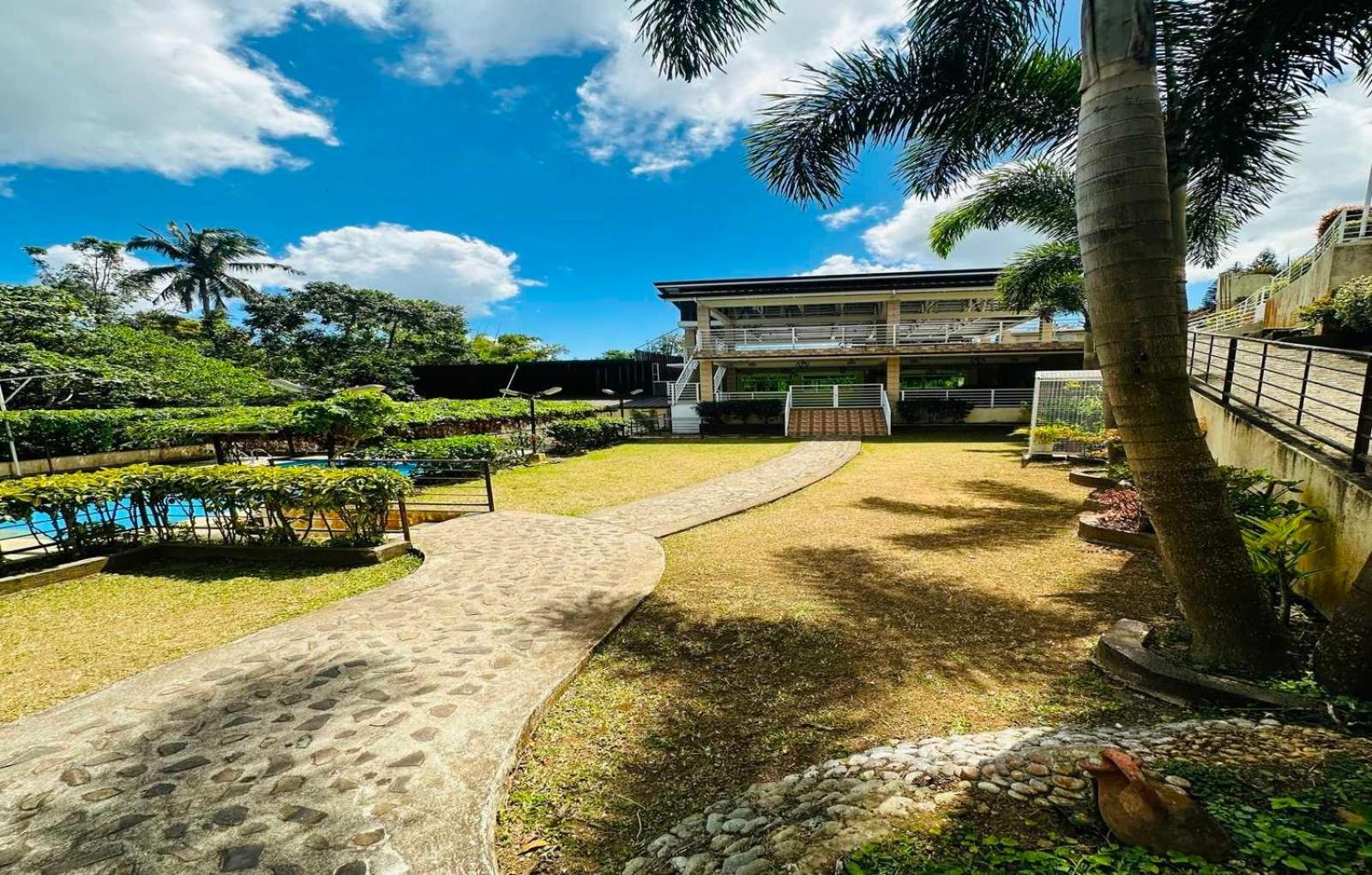 Oyo 1067 Villa Sofia At Silang Tagaytay City Bagian luar foto